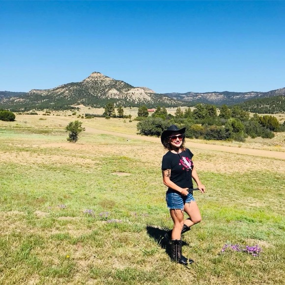 Meet your Posher, Michelle - Picture 5 of 15